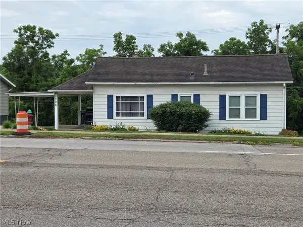 208 W Main Street, New Concord, OH 43762