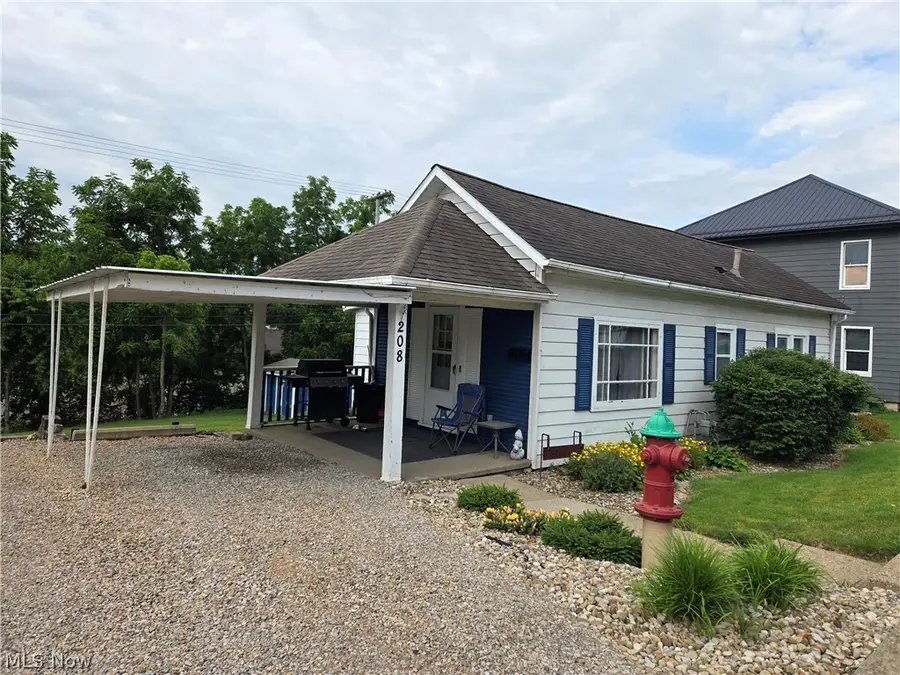 208 W Main Street, New Concord, OH 43762 - #2