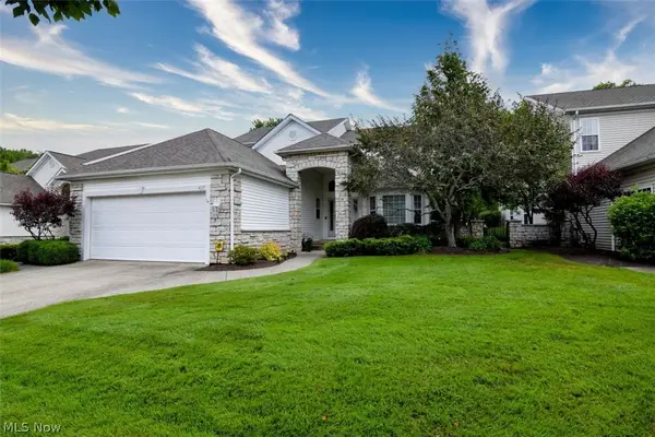 417 W Glengary Circle, Highland Heights, OH 44143