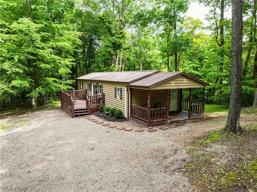 5674 Pleasant Valley Rd, Nashport, OH 43830 - #2