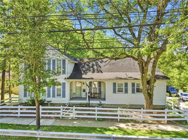 250 E Washington Street, Chagrin Falls, OH 44022