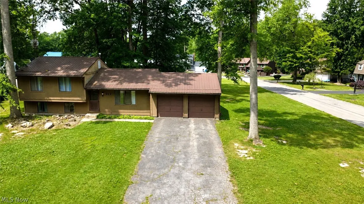 117 Dennis Drive, Cortland, OH 44410 - #1