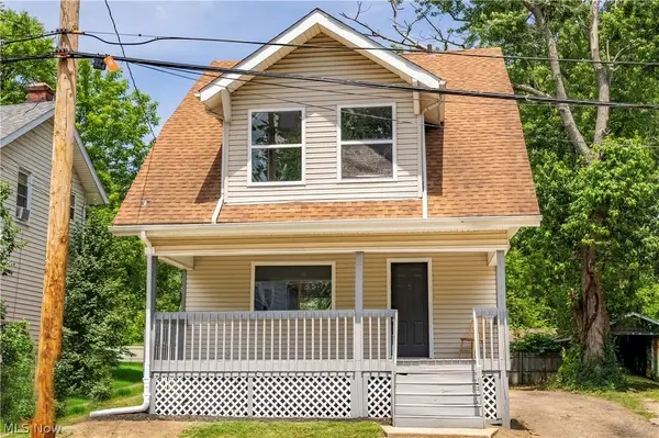 799 Fess Avenue, Akron, OH 44307
