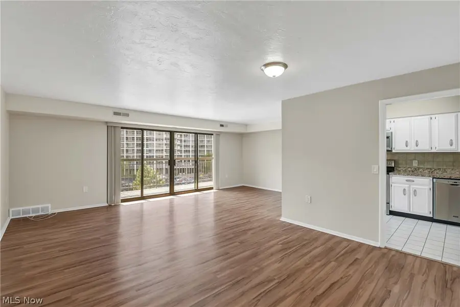 12550 Lake Avenue #308, Lakewood, OH 44107 - #3