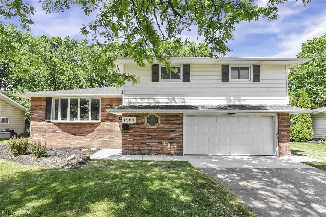 1581 N Circle View Drive, Seven Hills, OH 44131 - #1