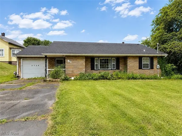 2724 Eldersville Road, Follansbee, WV 26037