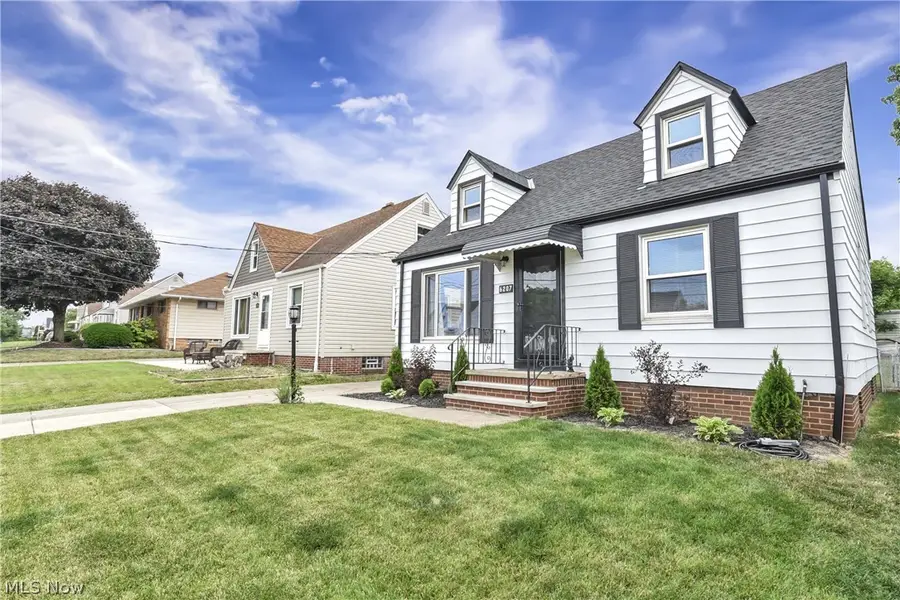 6207 Delora Avenue, Brooklyn, OH 44144 - #3