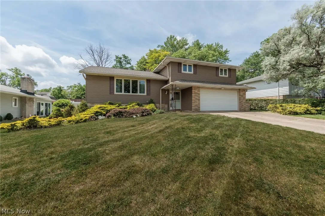 2207 Jacqueline Drive, Parma, OH 44134 - #1