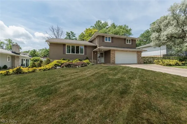 2207 Jacqueline Drive, Parma, OH 44134