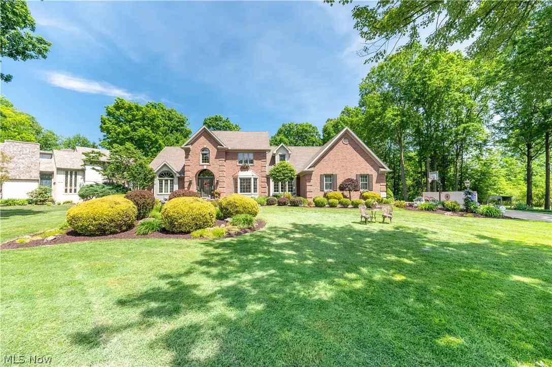 5581 Kingwood Lane, Girard, OH 44420 - #1