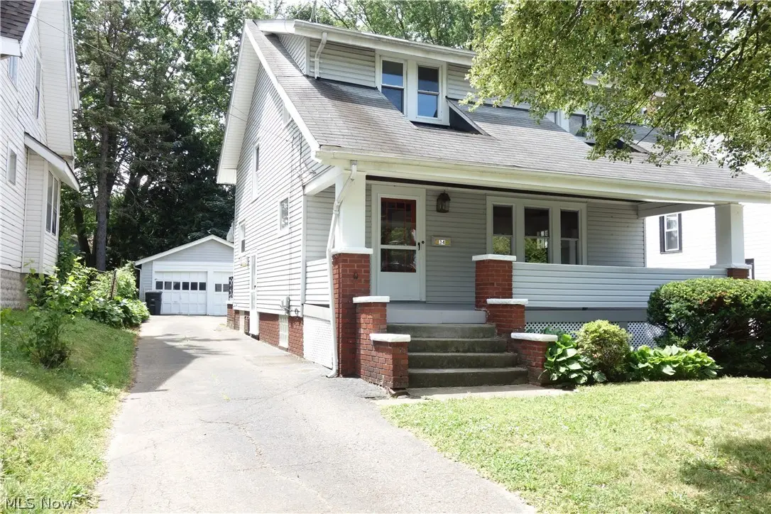 34 E Rosewood Avenue, Akron, OH 44301 - #1
