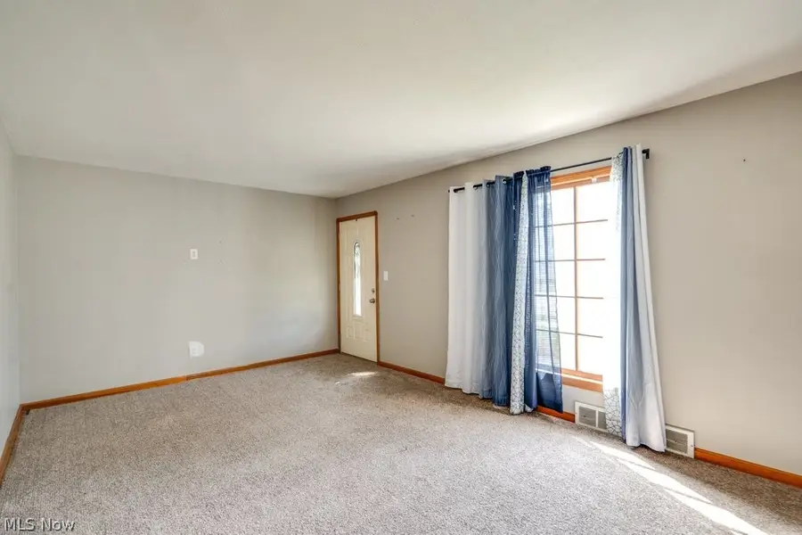 29800 Robert Street, Wickliffe, OH 44092 - #3