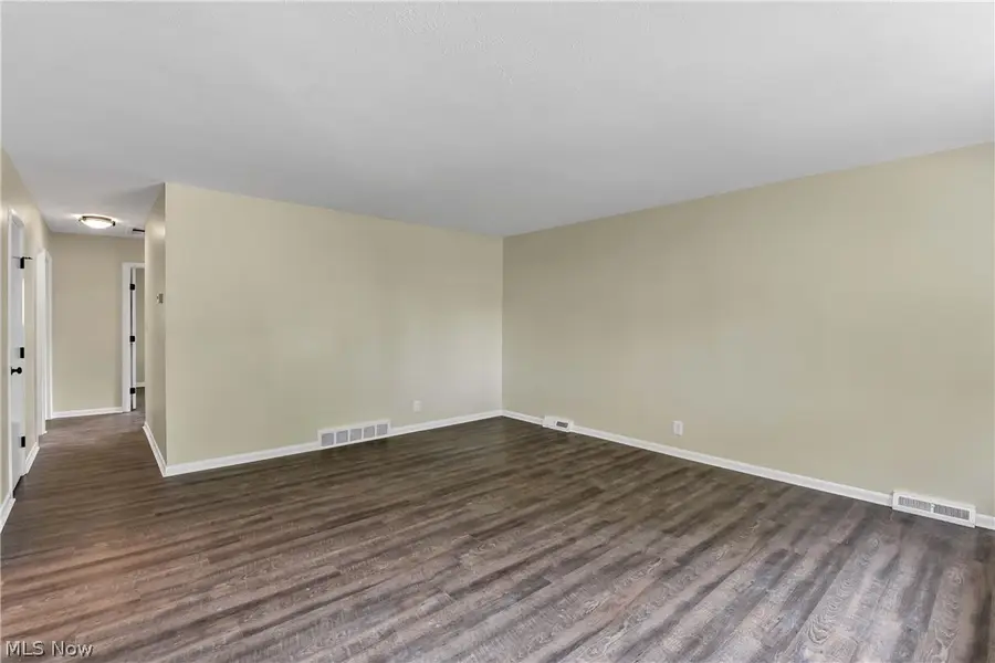 4267 Bentley Drive, North Olmsted, OH 44070 - #3