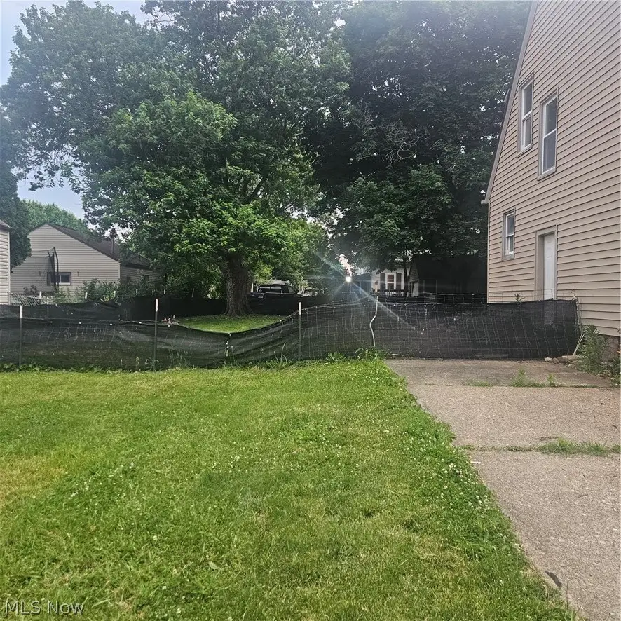 1229 Bellflower Sw Avenue, Canton, OH 44710 - #2