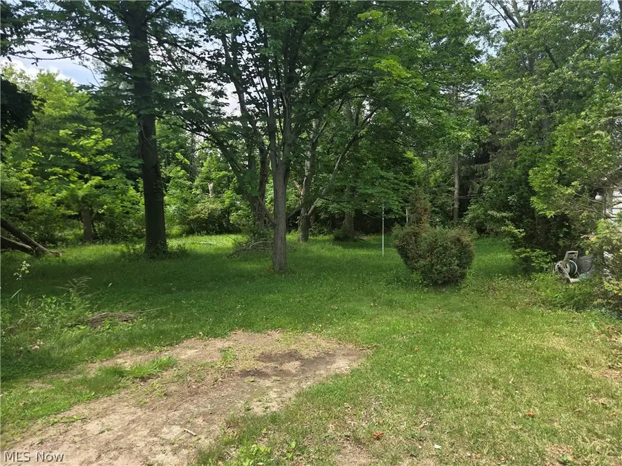 1344 Dunedin Avenue, Madison, OH 44057 - #2