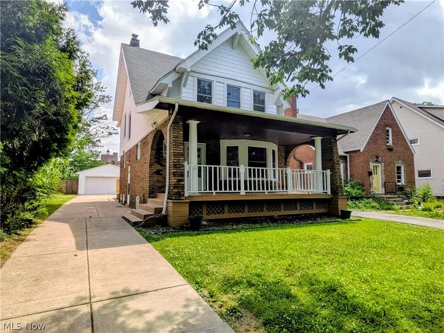 3270 Yorkshire Road, Cleveland Heights, OH 44118 - #2