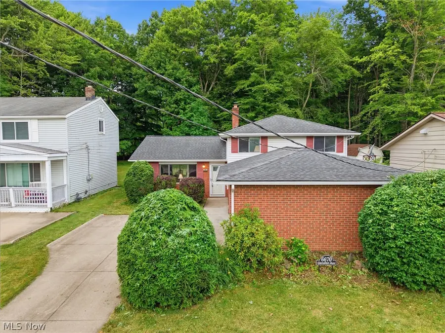 6670 Glenallen Avenue, Solon, OH 44139 - #2