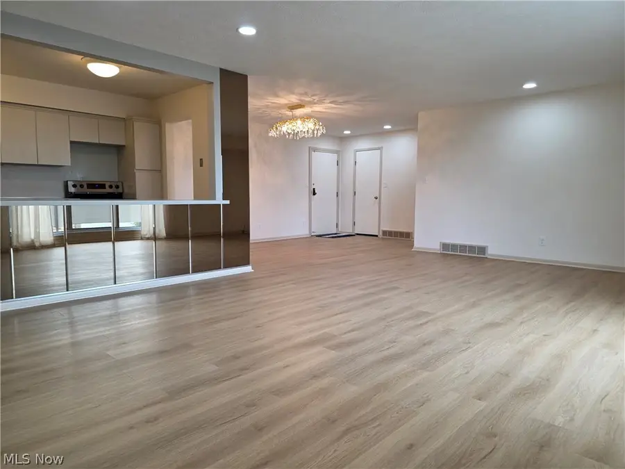 2202 Acacia Park Drive #2612, Lyndhurst, OH 44124 - #3