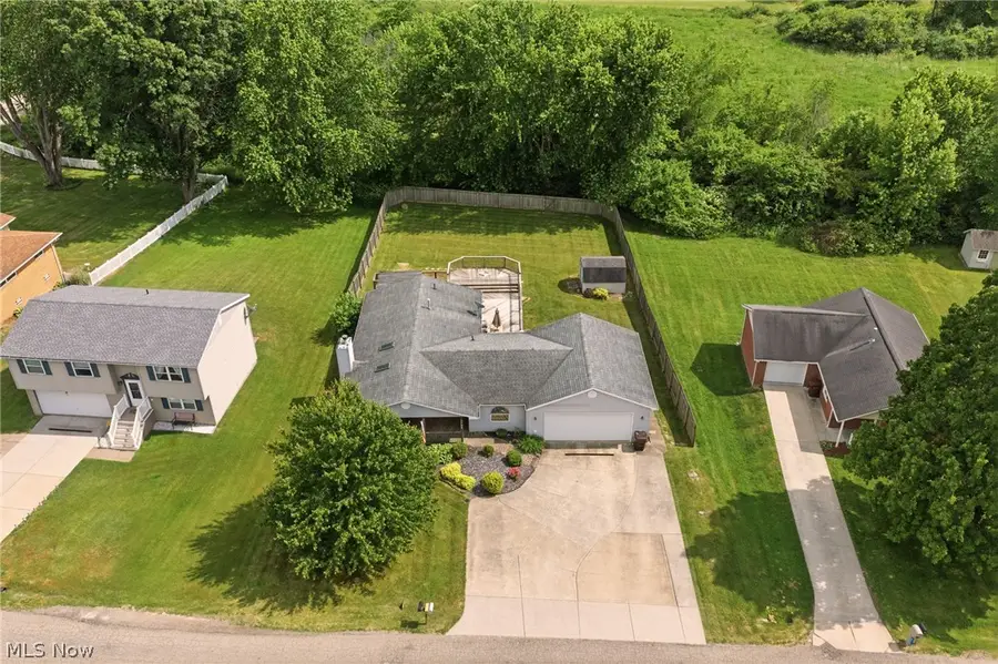 5766 Drenta Sw Circle, Navarre, OH 44662 - #2