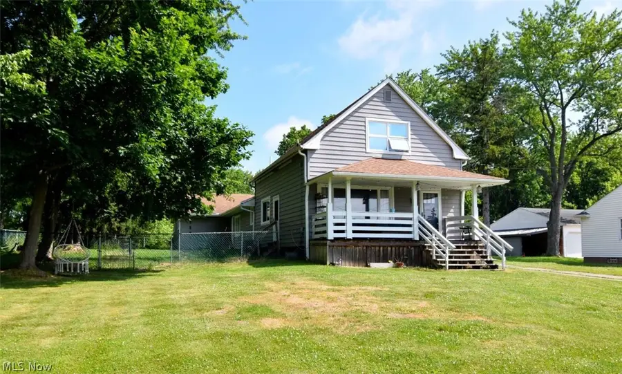 1031 E Wallings Road, Broadview Heights, OH 44147 - #2