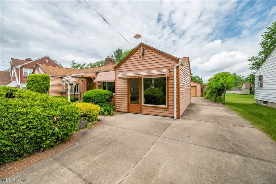 364 Brookfield Avenue, Boardman, OH 44512 - #2
