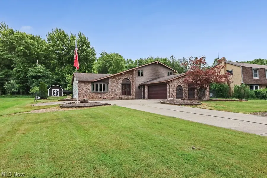 7075 Big Creek Parkway, Middleburg Heights, OH 44130 - #2