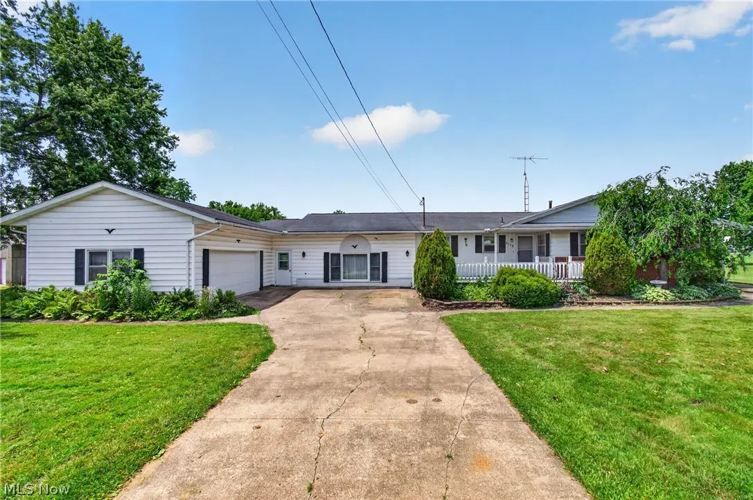 2115 Kenyon Nw Avenue, Massillon, OH 44647 - #1