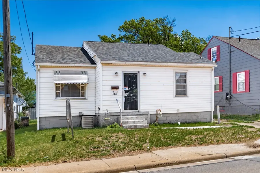 1956 Maple Avenue, Zanesville, OH 43701 - #2