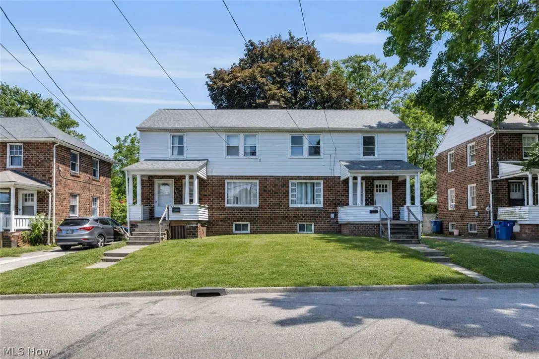 422 5th Street, Struthers, OH 44471 - #1