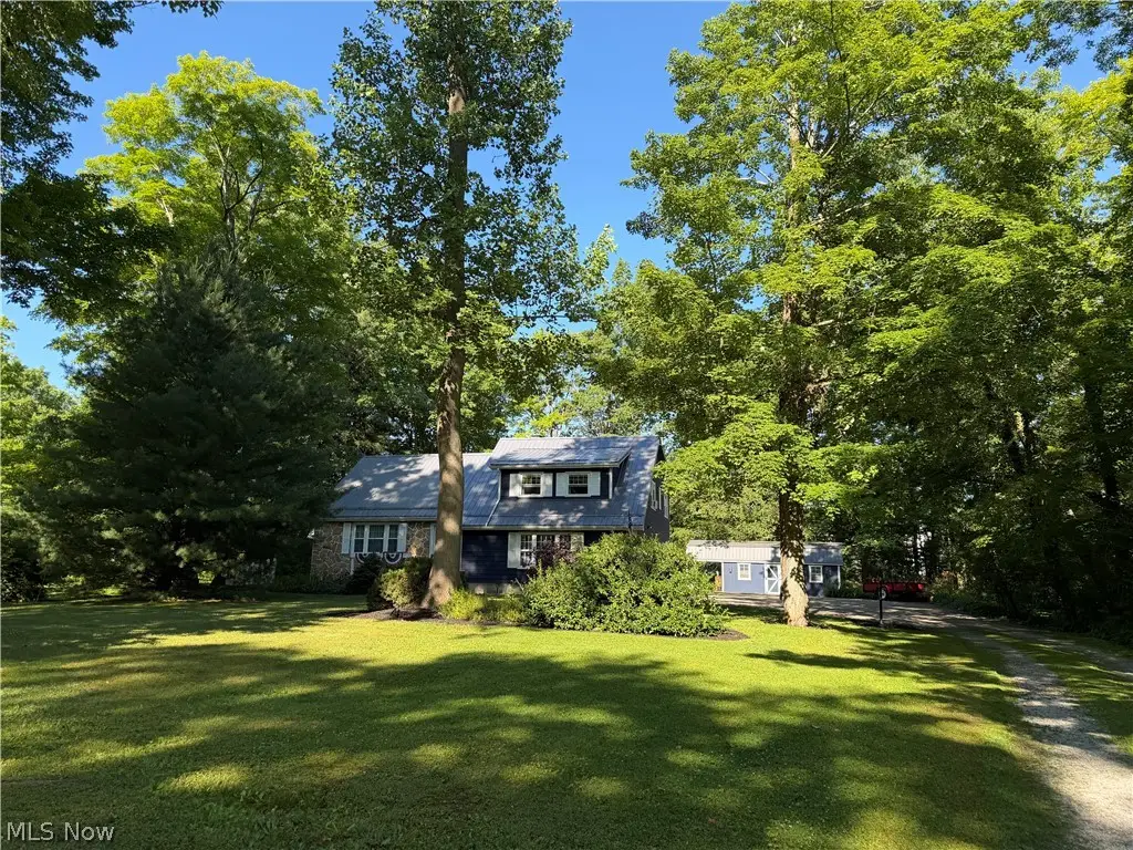 15000 S Crestwood Drive, Middlefield, OH 44062 - #1