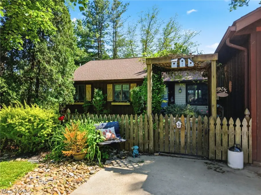 37 Apache Trail, Malvern, OH 44644 - #2
