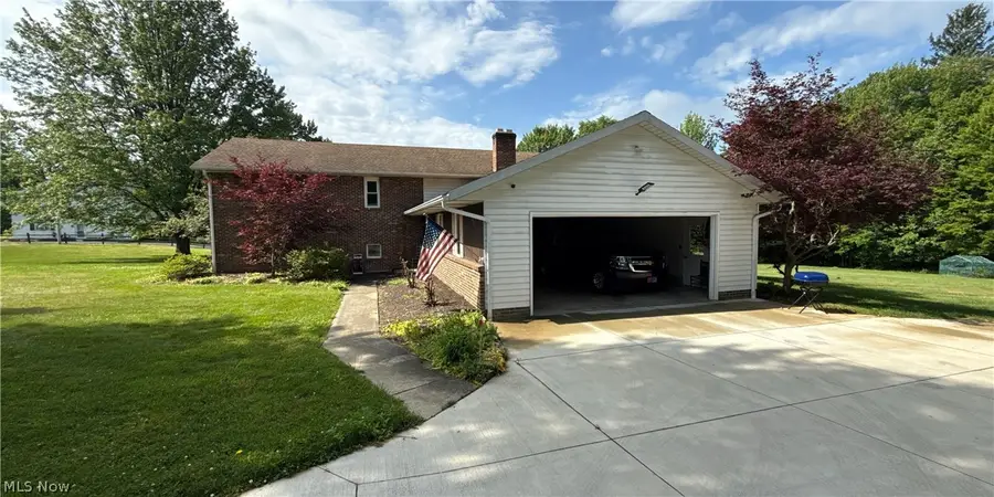 33 Eggleston Road, Aurora, OH 44202 - #3