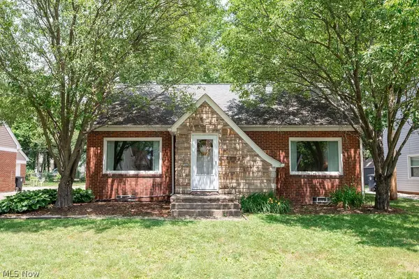 261 Malden Street, Akron, OH 44313