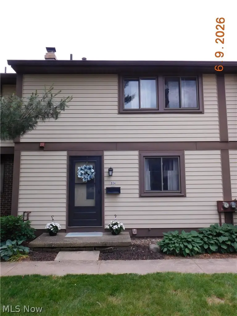 934 Hampton Ridge Drive, Akron, OH 44313 - #2