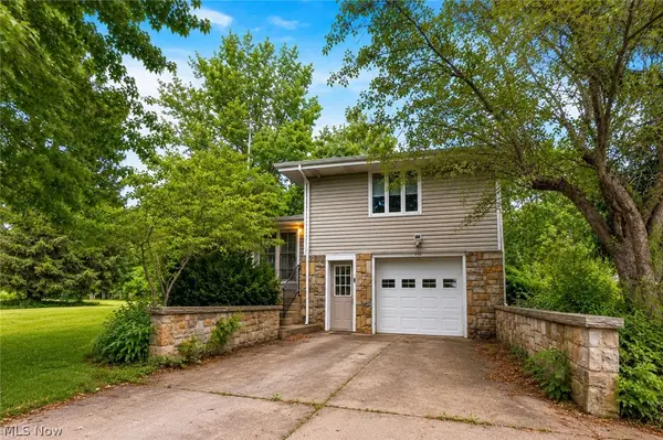 4146 Barclay Messerly Road, Southington, OH 44470