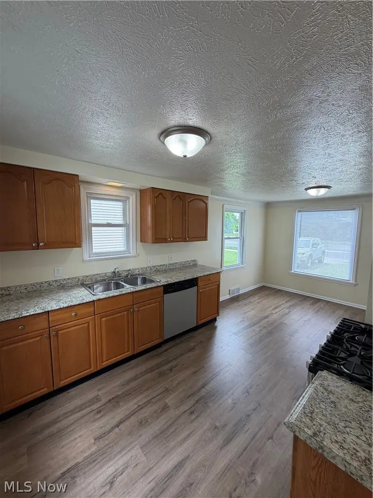 1353 Broadway Avenue, Bedford, OH 44146 - #3