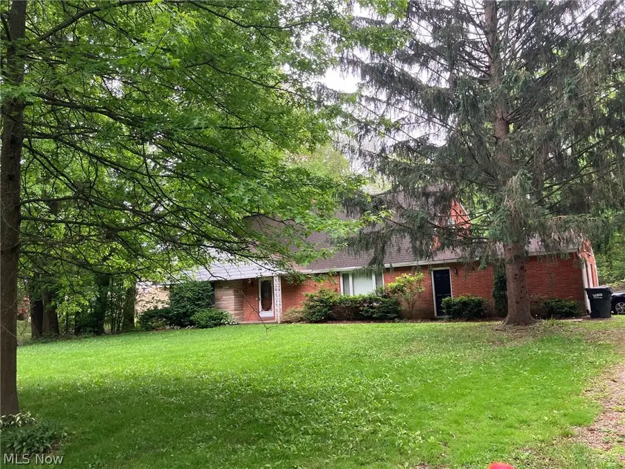 5840-42 Pawnee Nw Street, North Canton, OH 44720 - #2