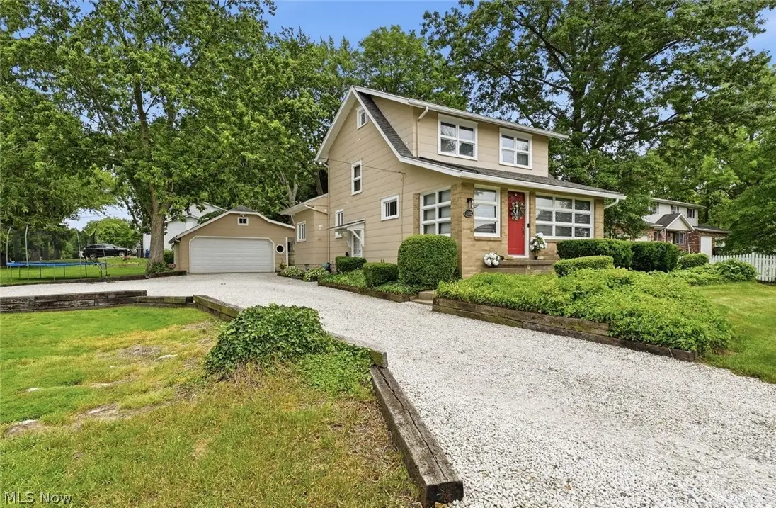 8562 Essex Nw Avenue, North Canton, OH 44720 - #1