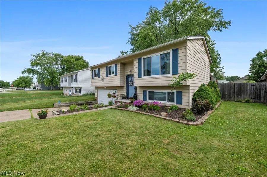 335 Bayshore Drive, Eastlake, OH 44095 - #2