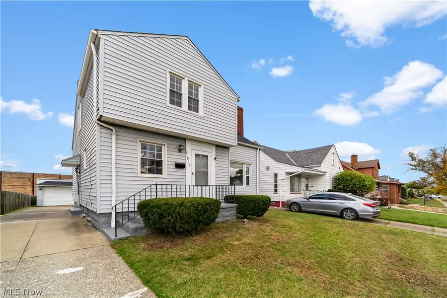 11813 Willard Avenue, Garfield Heights, OH 44125 - #2