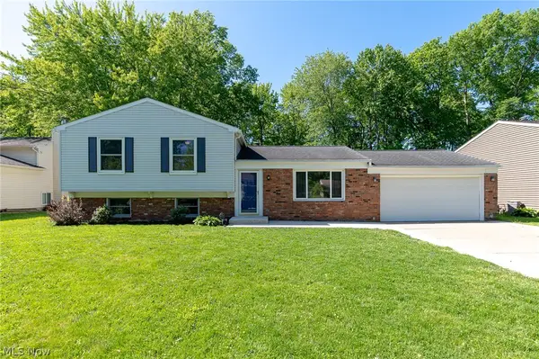 26943 Southwood Lane, Olmsted Twp, OH 44138