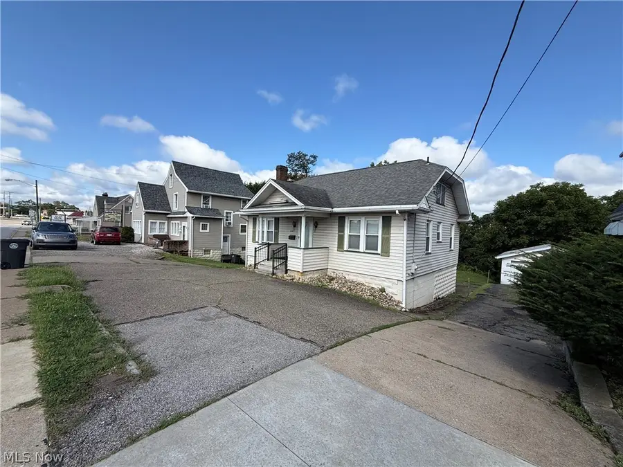 4249 Sunset Boulevard, Steubenville, OH 43952 - #3