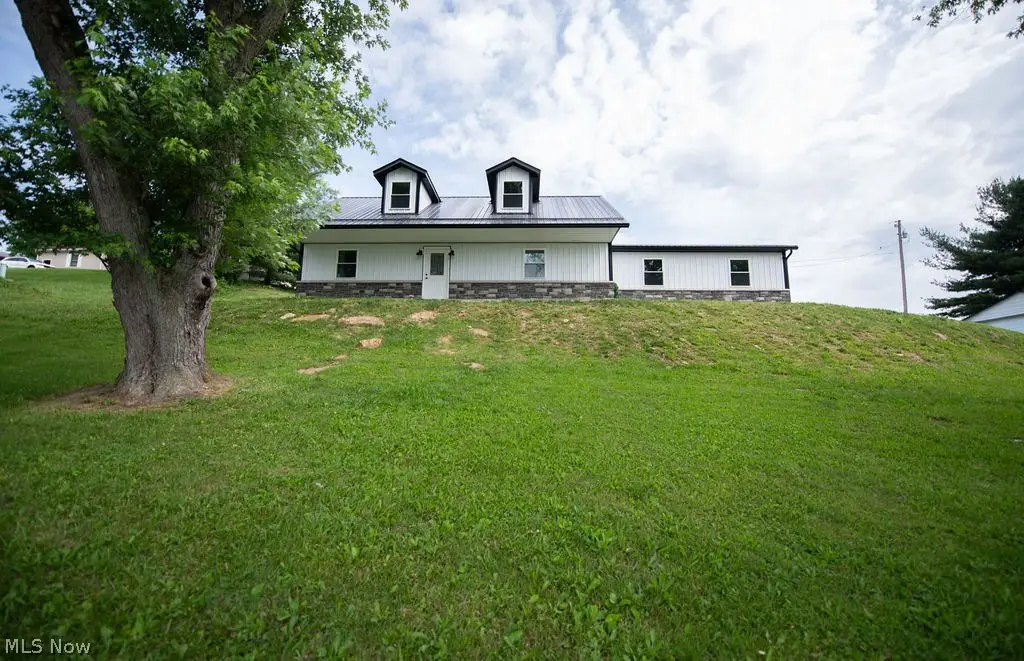 2925 State Route 516 Nw, Dover, OH 44622 - #1