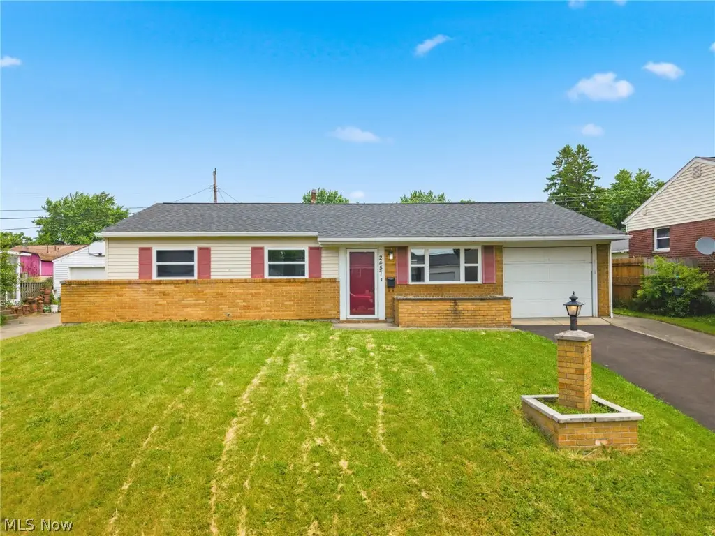 2457 Cathy Ne Drive, Canton, OH 44705 - #1