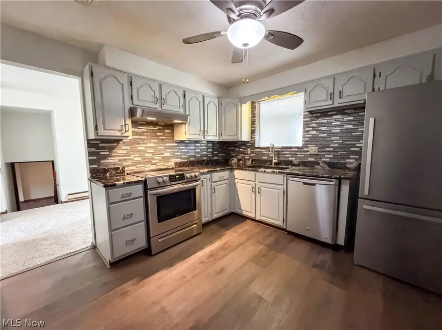 1015 Kingsway Drive, Lorain, OH 44052 - #2
