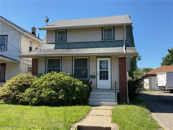 2704 8th Nw Street, Canton, OH 44708