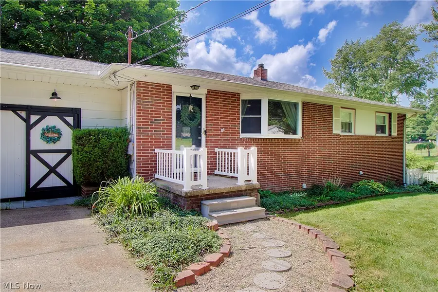 6787 Glenmere Ne Avenue, Canton, OH 44721 - #2