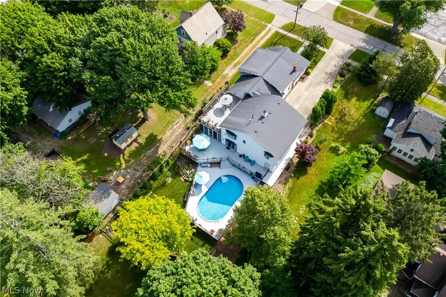 188 Jackson Street, Amherst, OH 44001 - #2