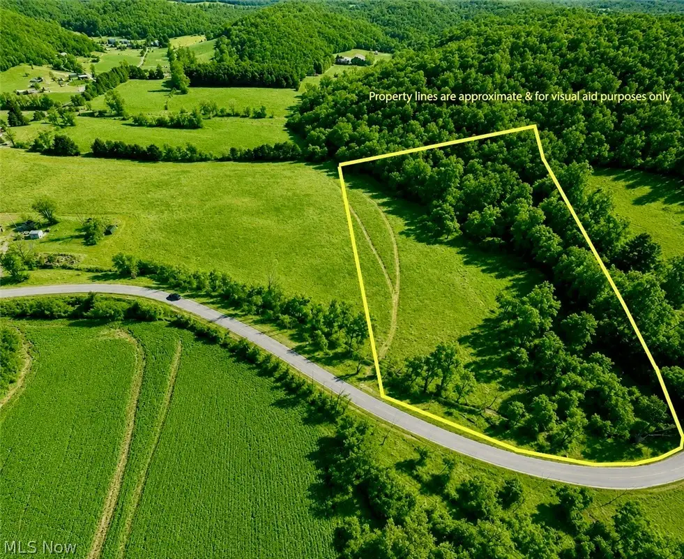Latto Se Road, Uhrichsville, OH 44683 - #1