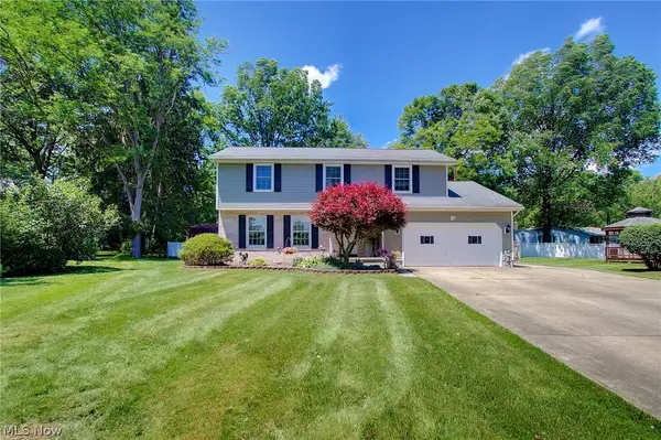 1495 Fredrickburg Drive, Youngstown, OH 44412